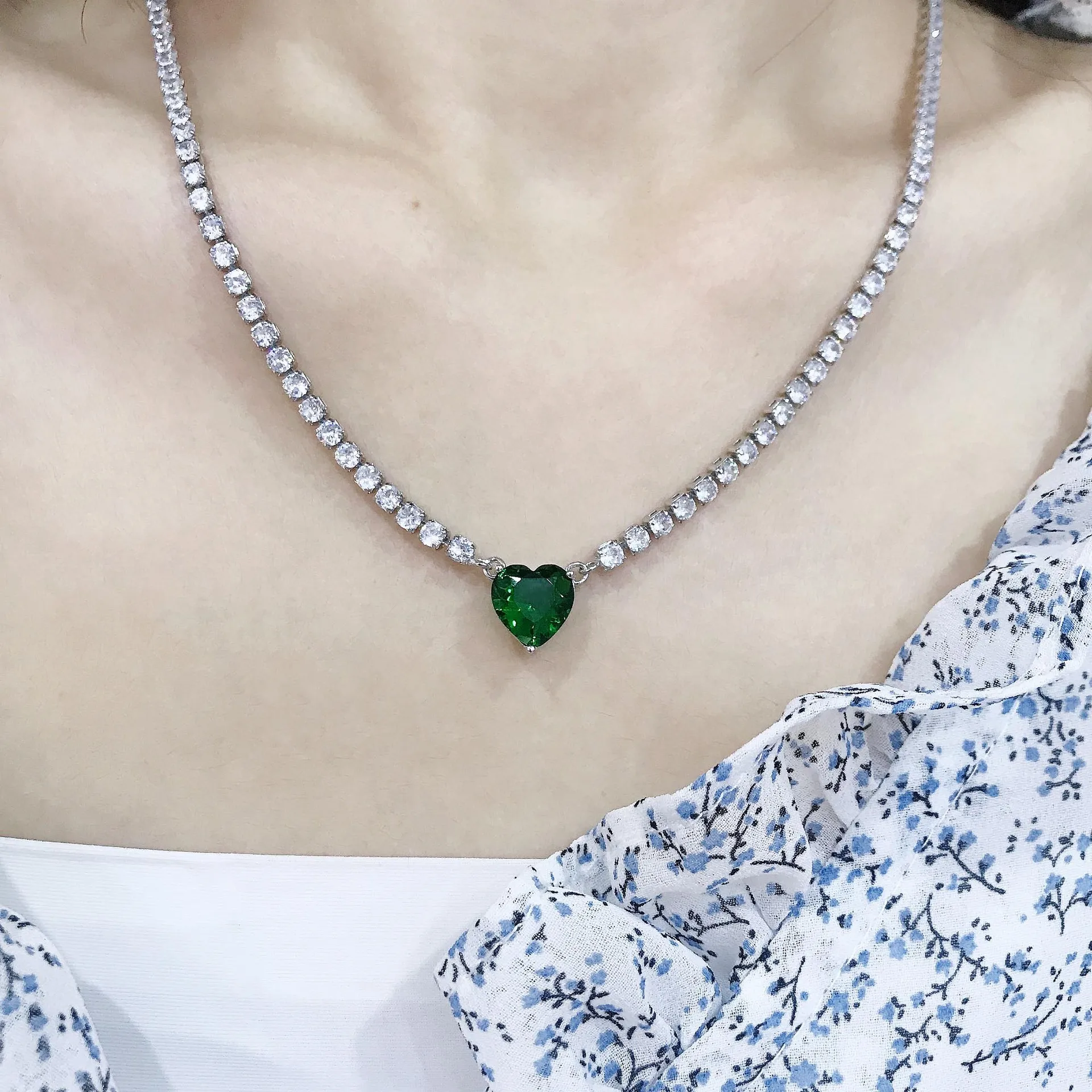 NEW 5A Heart Pendant CZ Iced Out Bling Green CZ Tennis Necklace For Women Girlfriend Valentine's Gift Fashion Jewelry bijoux