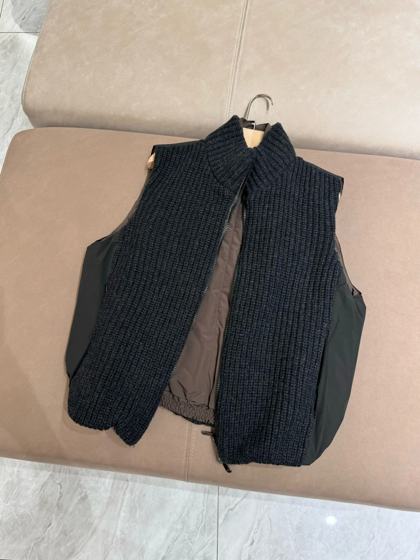 Gilet con colletto alla coreana in piuma d'oca con giunture lavorate a maglia, double-face, casual, sciolto, caldo, da donna