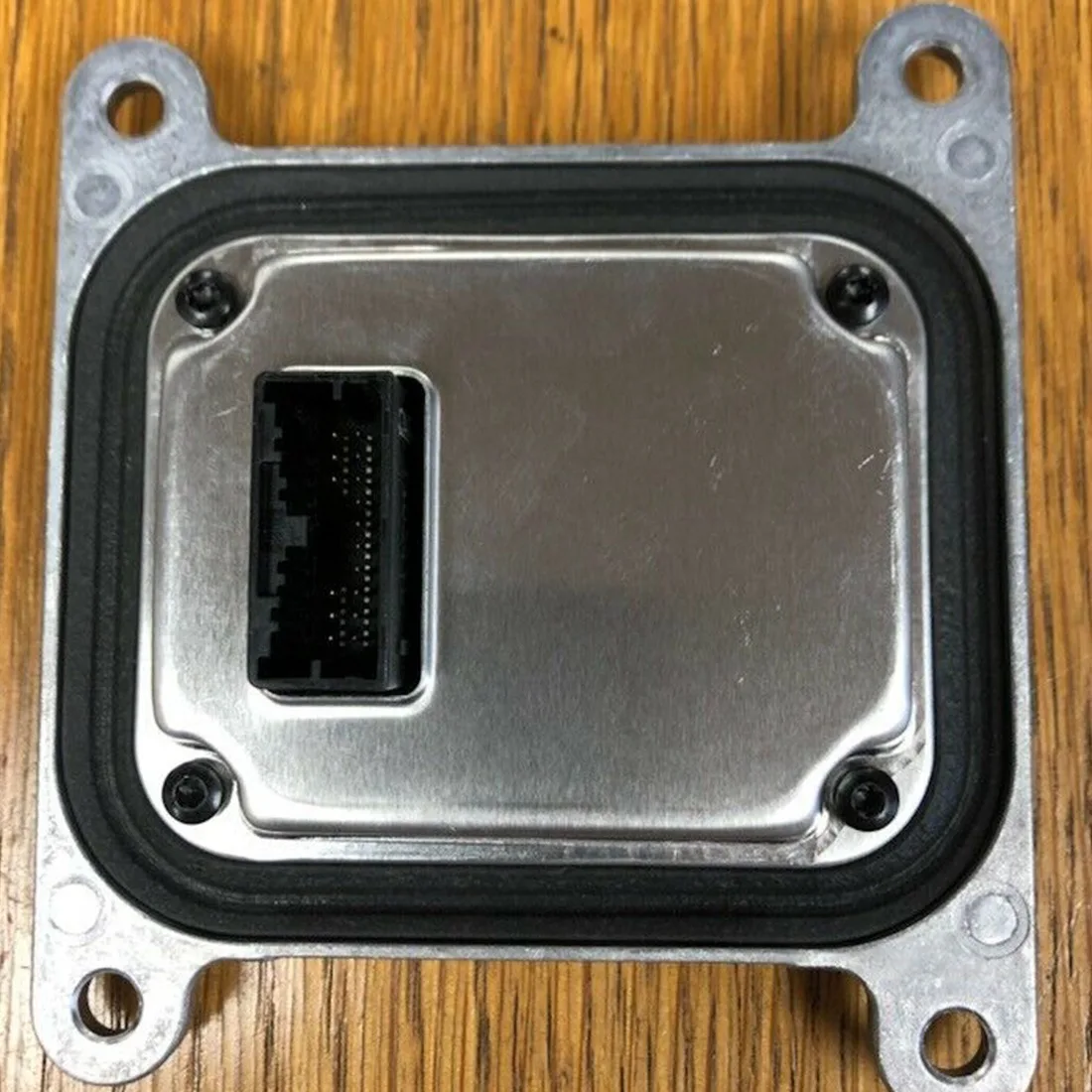 

HB5313B626B Xenon HID Headlight Ballast Unit Controller Module For Ford Explorer 2016-2019 HB53-13B626-B Car Light Drive-A65M