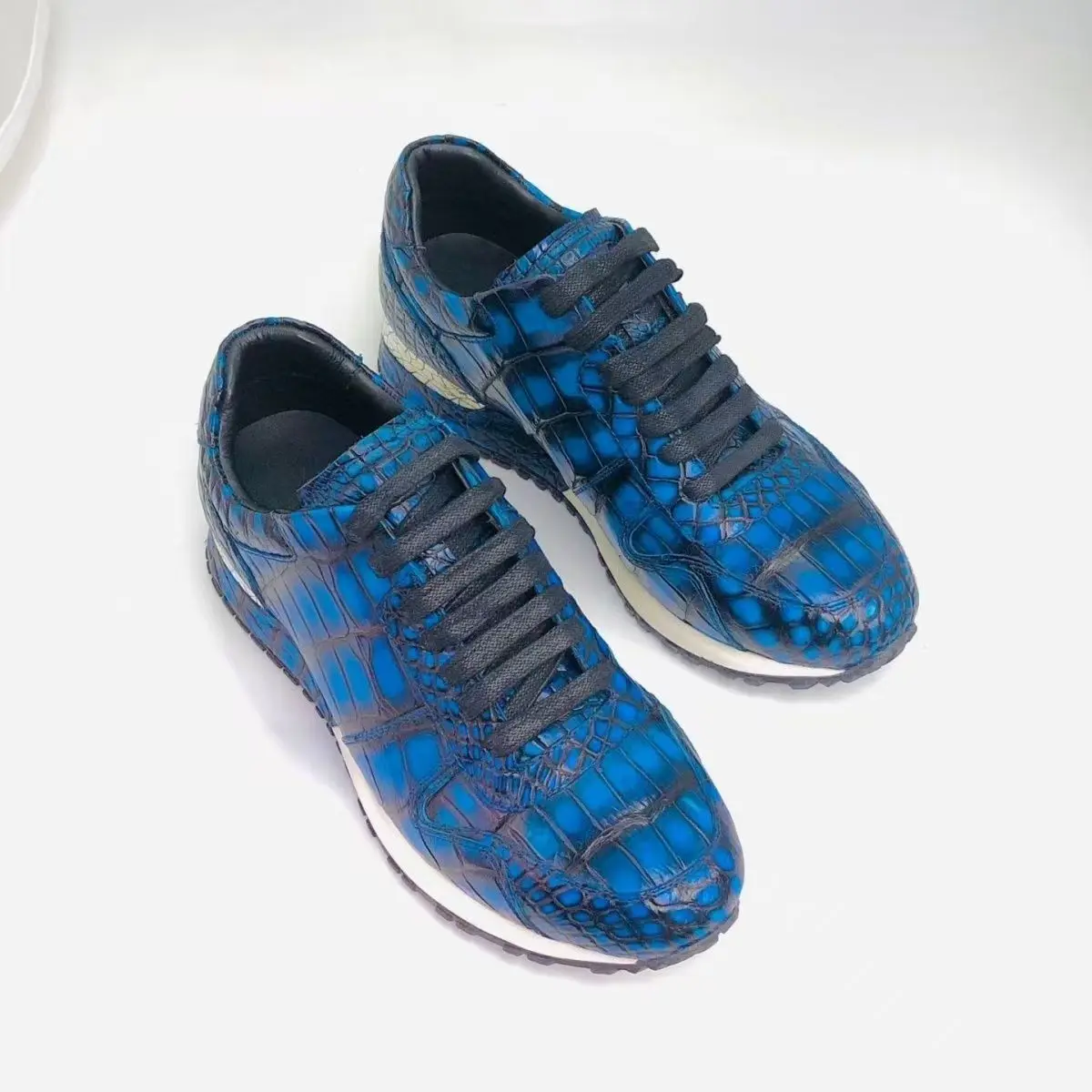 2026 new arrival Fashion Crocodile Skin causal shoes men,male Genuine leather sneakers PDD822