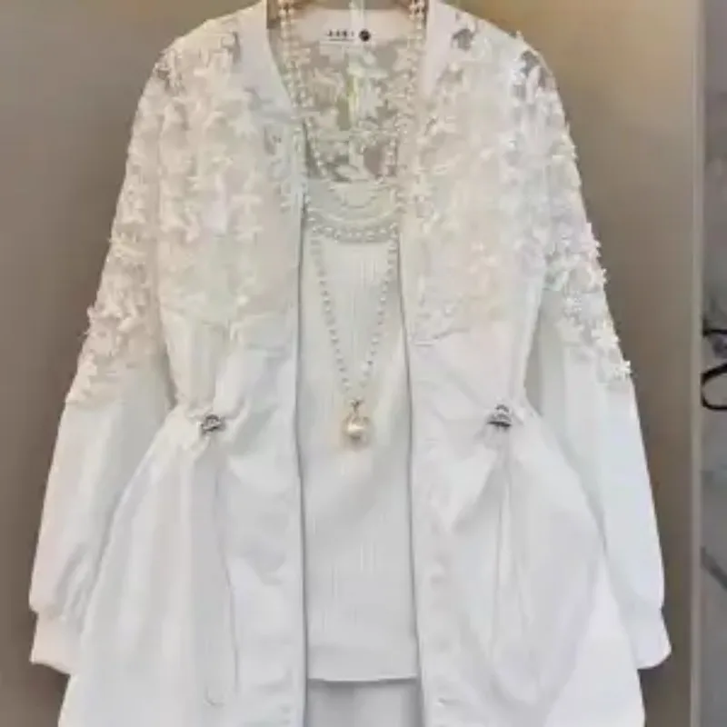 سترة واقية من الشمس صيفية مقسمة من الدانتيل وسحب الخصر لجعلك تبدو نحيفة وفضفاضة