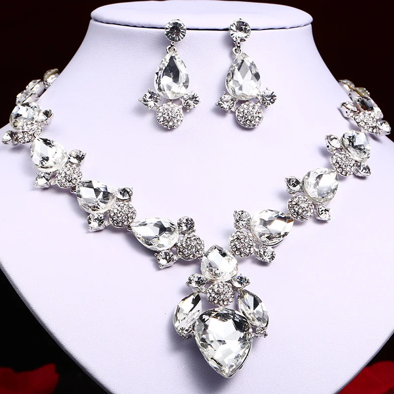 

All-Purpose Waterdrop Gemstone Necklace and Earrings Set. High-quality waterproof jewelry. Gift for your wife.