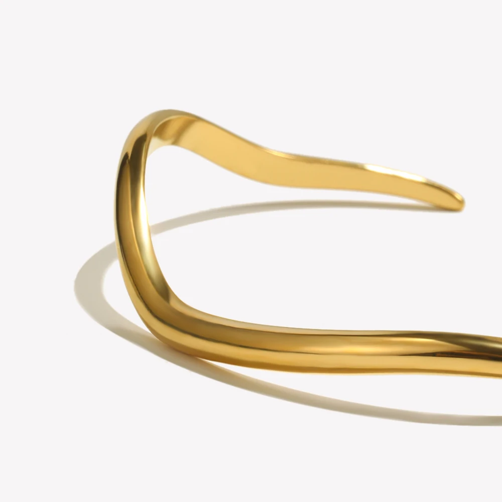 E.B.belle 2024 New in Holiday Beach Accessories Waterproof Wave Shape Cuff Bracelet for Woman Stainless Steel Bangles Bracelets