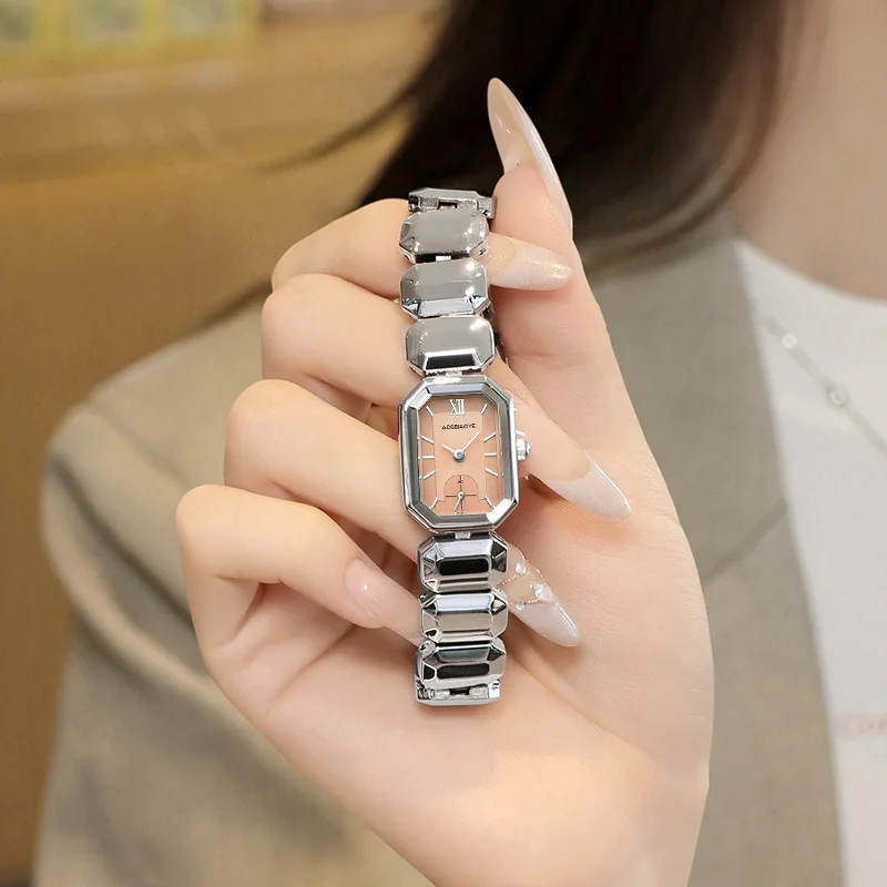 ساعة AdaTime Small Sugar Watch النسائية القابلة للتخصيص كوارتز مقاومة للماء كاجوال أنيقة وساعة يد أنيقة للسيدات