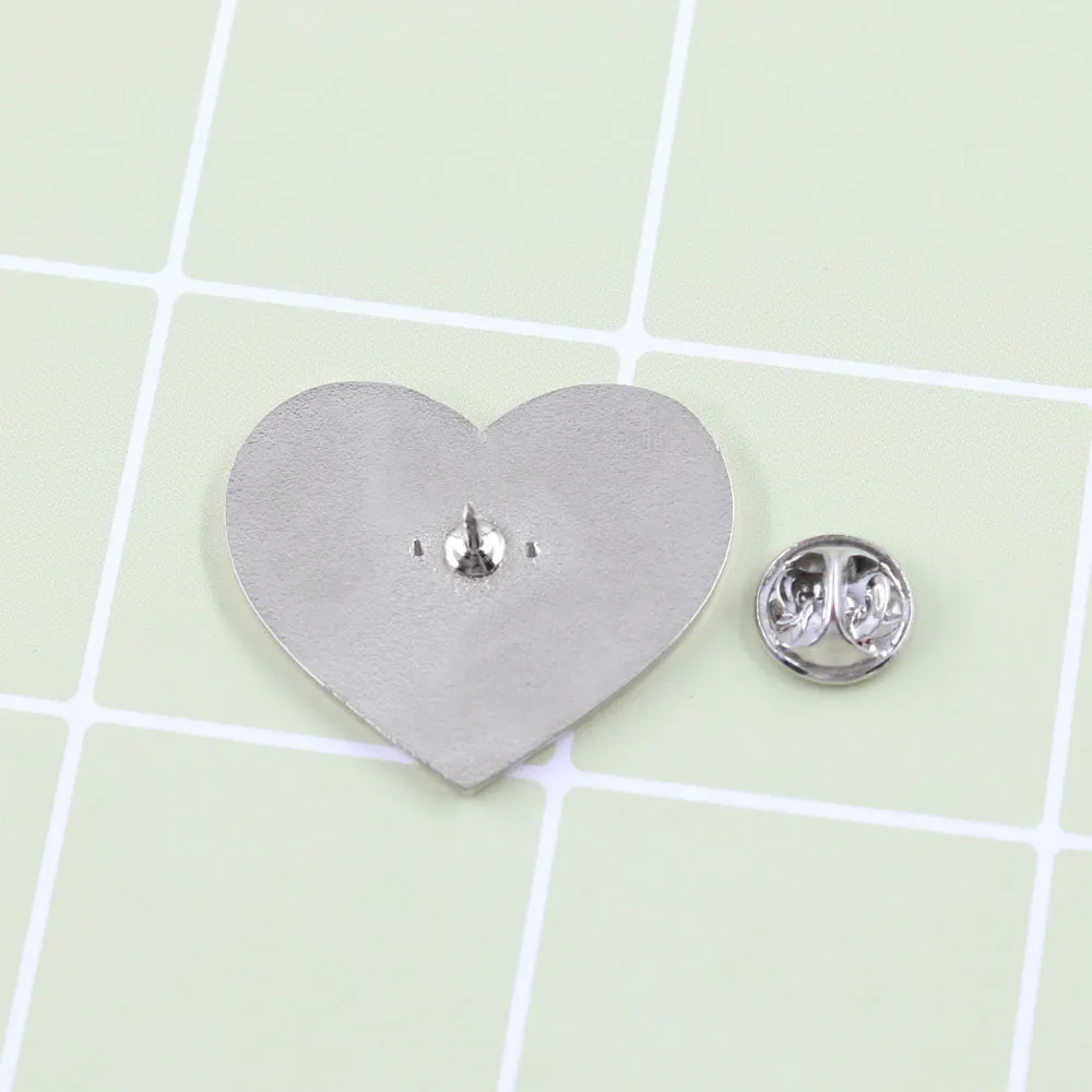 Böhmische Blumen-Herz-Emaille-Anstecknadel Bunte Blumen-Brosche Süße Romantische Anstecknadel für Frauen Mädchen Valentinstagsgeschenk – Detail 3