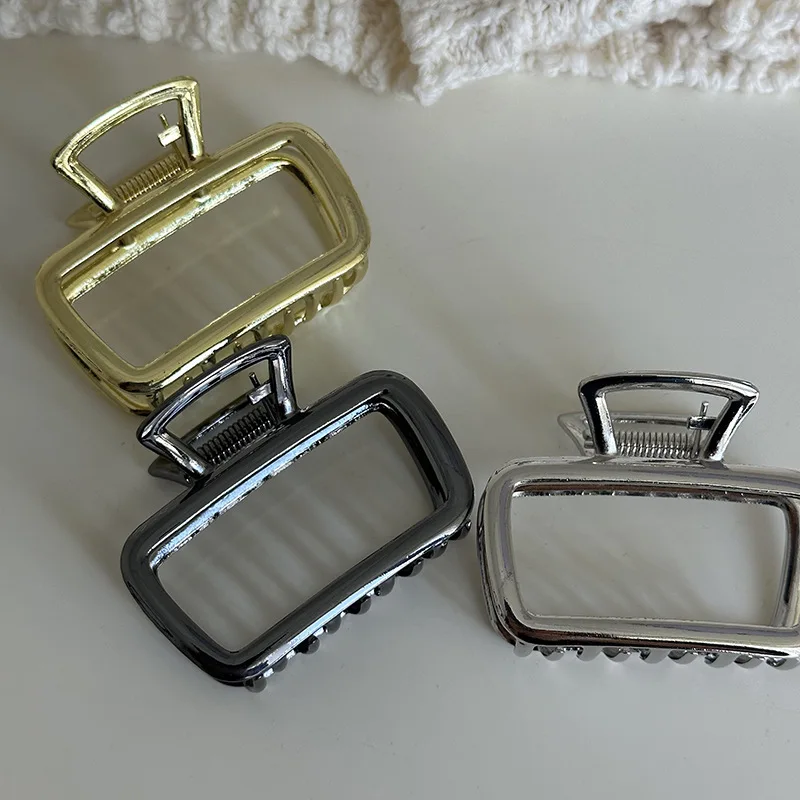 New Hair Claw Clips Metal Alloy Large Hollow Rectangle Geometric Solid Color Hair Shark Clip Clamps Grab Women Hair Accessories