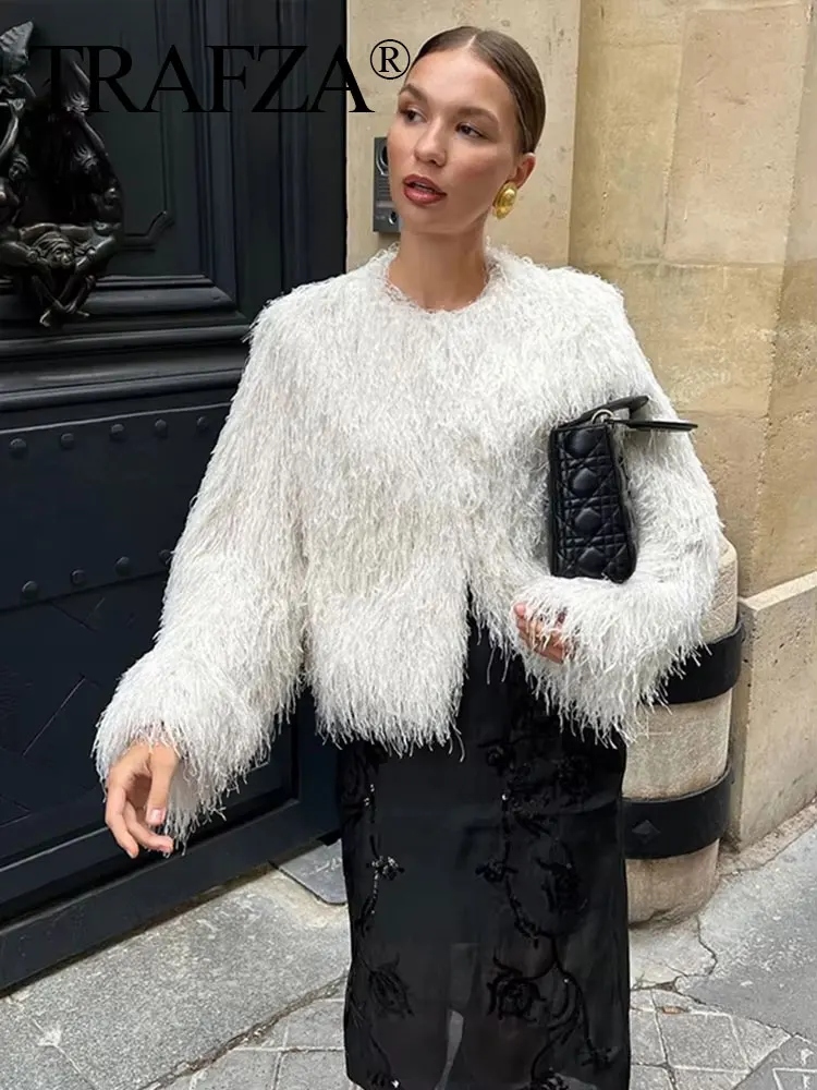 TRAFZA Women Fashion Faux Fur Cropped Coat Elegant Solid O Neck Long Sleeve Plush Jacket 2024 Autumn Casual Streetwear Coats