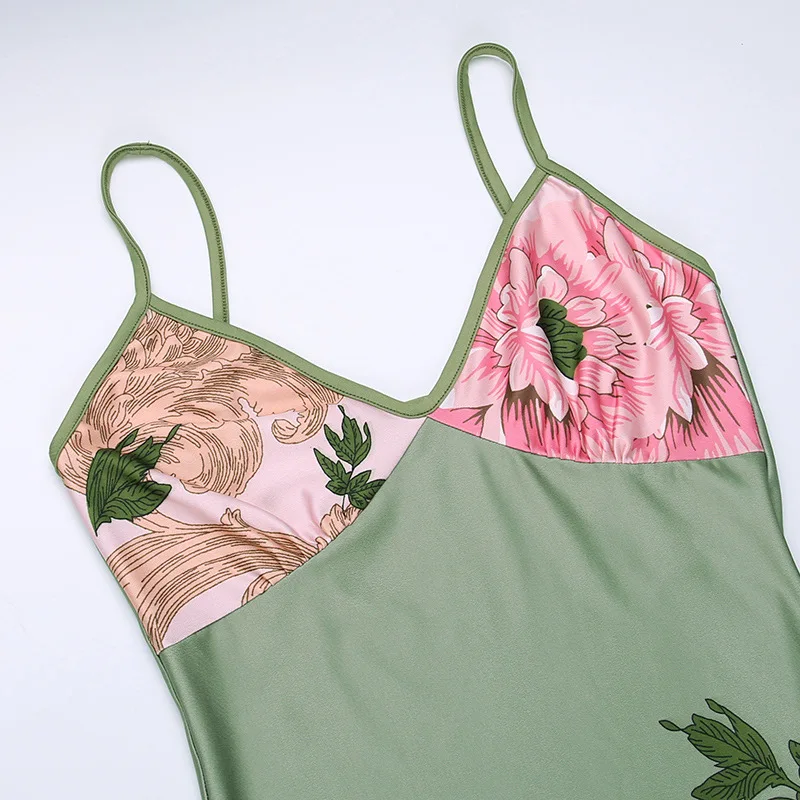 Abito maxi verde floreale da donna Abito lungo aderente aderente estivo Abito da spiaggia per le vacanze Abito con stampa bohémien Abito slim fit