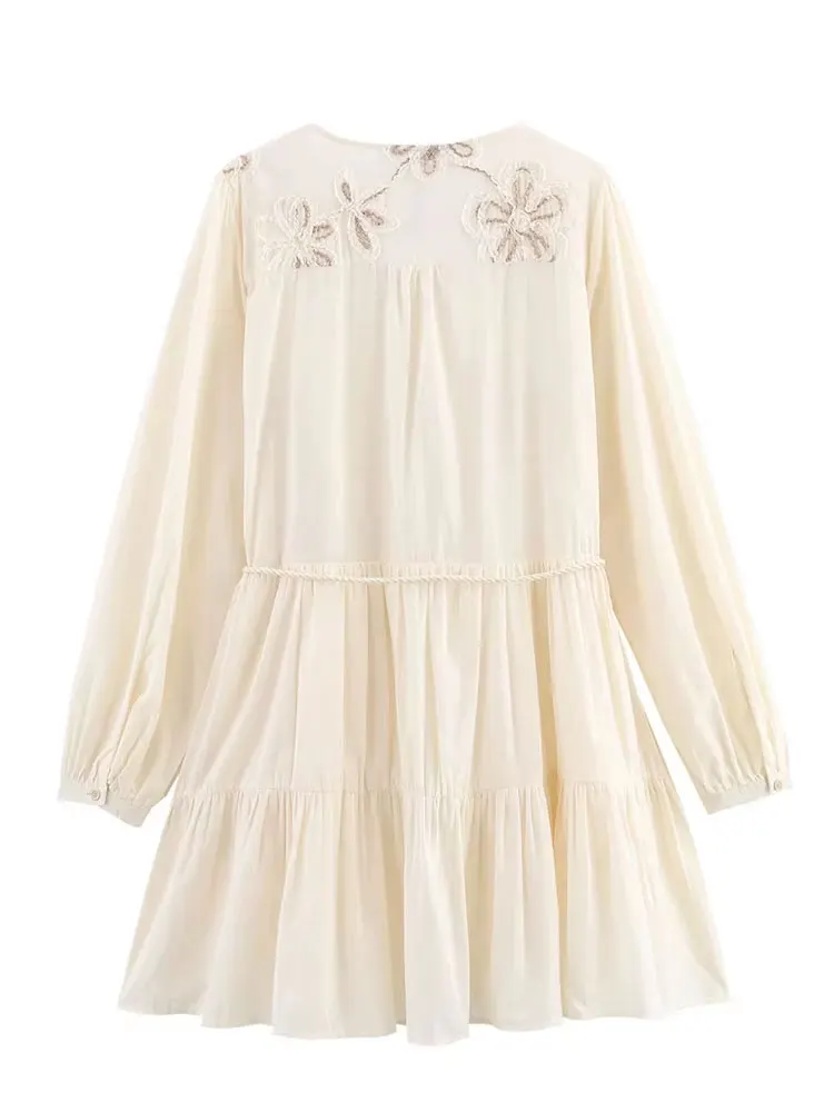 HH أنثى عطلة الشاطئ بوهو الأزهار التطريز فساتين صغيرة أزياء طويلة الأكمام الخامس الرقبة مطوي الدانتيل يصل فساتين أنيقة