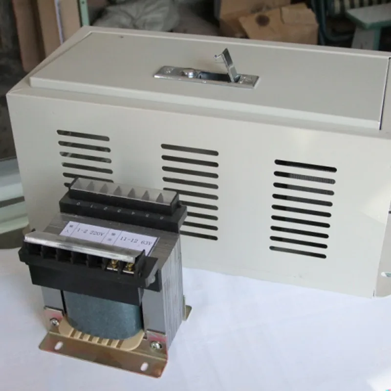 

Компьютерные аксессуары для вышивальных машин Трансформатор 63 В (с коробкой) Трансформатор для вышивальной машины 220 В