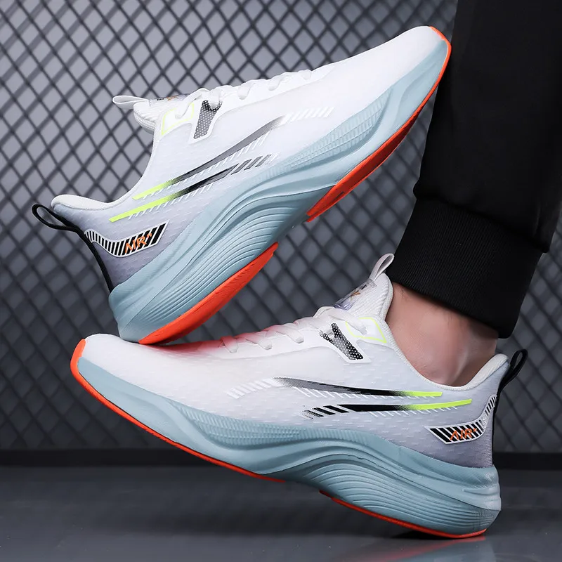 

Перфорированные мужские красные туфли на толстом каблуке. Элегантные мужские туфли. Свадебное платье. Мужские свадебные кроссовки. Спортивные прогулки. Низкое предложение. Новости.