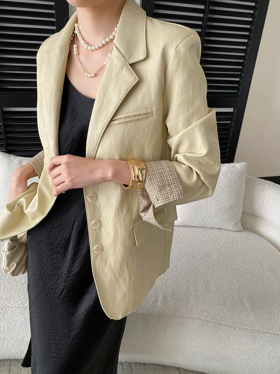 Frühling und Herbst Damen Modische Einfarbige Pendler-Jacke mit Gitterkontrast-Manschetten aus PU-Leder – Detail 18