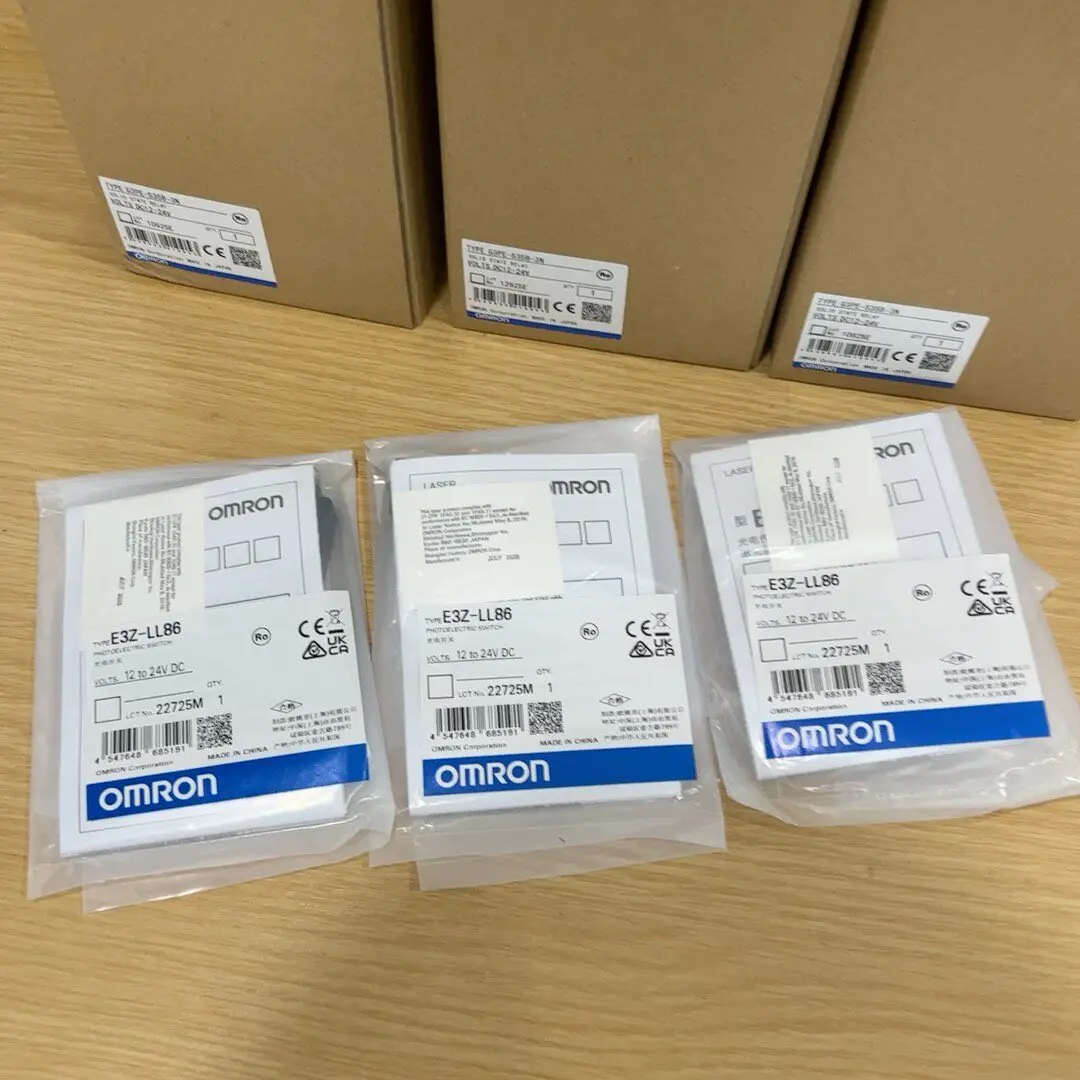 Omron E3Z-LL86 photoelectric switch, brand new original and genuine.