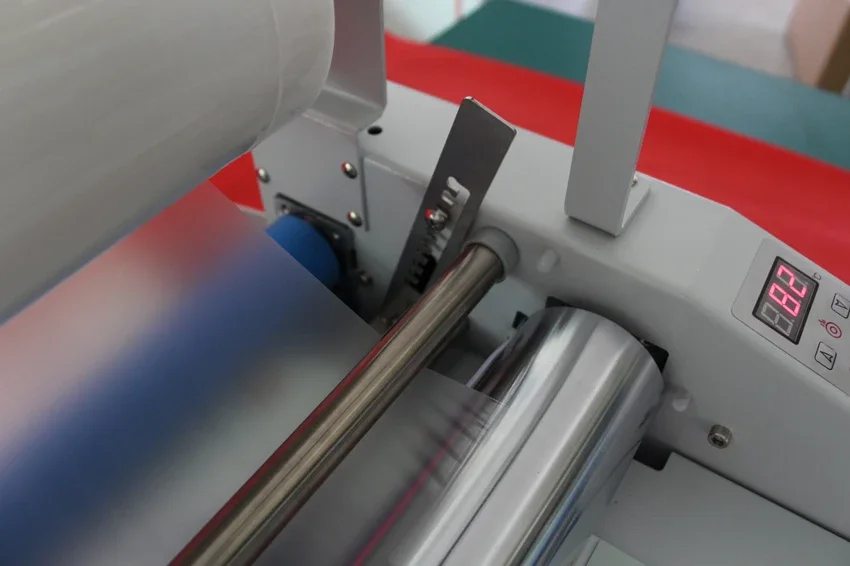 Heat Laminating Machine