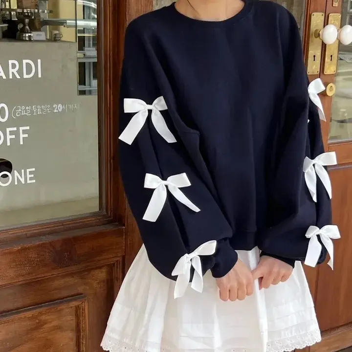 Wiosna 2025 Dongda Gate Luźna Bluza z Kapturem o Długim Kroju z Okrągłym Dekoltem Damska Modny Design Wiązana Do Pracy Elegancka Czysta...