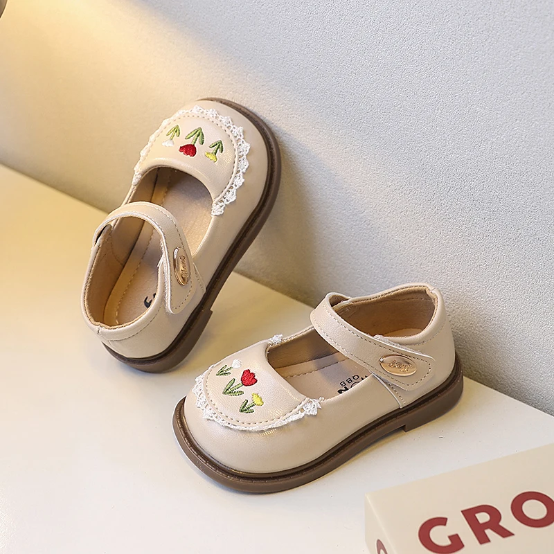 

2025 Spring Autumn New Girls Walking Shoes Princess Style Baby Flat Shoes Round Toes Soft Bottom Kids Leather Shoes Non-slip