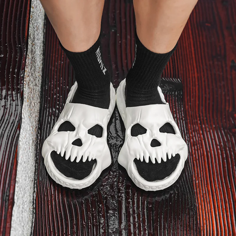 Halloween Skull Slippers Demon Cloud Summer Beach Sandal Slides Men Clappers Male Non Slip Sole Soft Outdoor Women Funny Slides