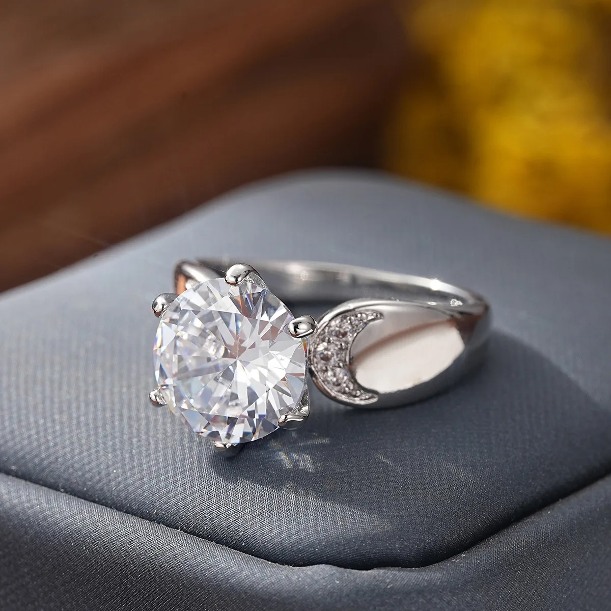 Big Promotion Female Rings Solid 925 Sterling Silver Round Zircon Rings for Wedding Engagement Rings for Lovers Jewelry Gift