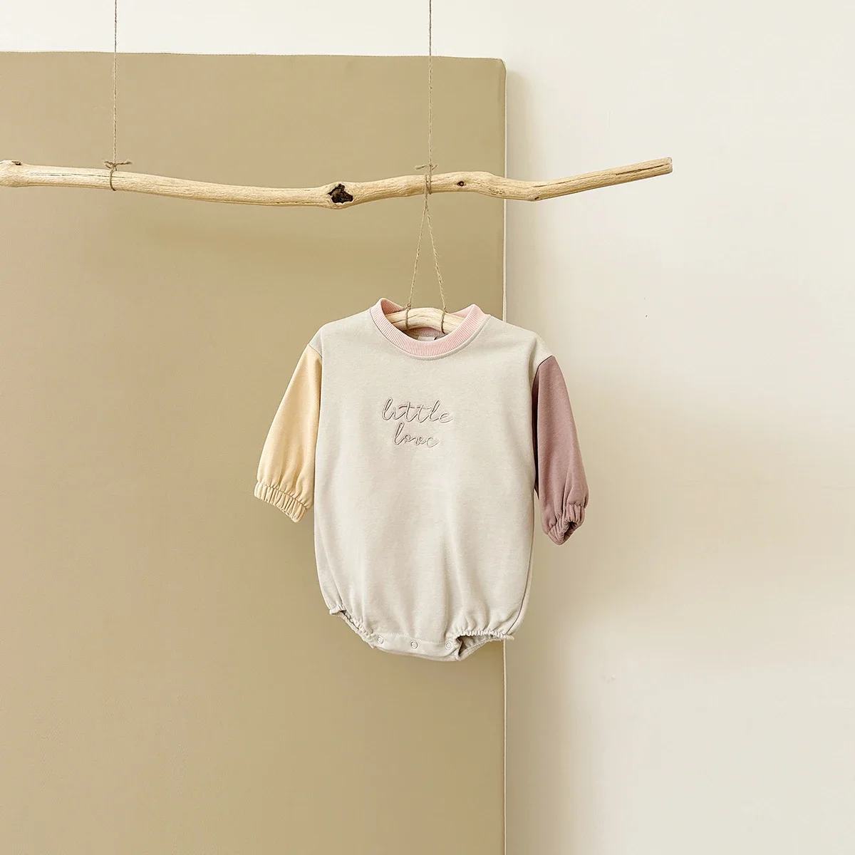 Newborn Baby Unisex Raglan Sleeve Letter Embroidery Long Sleeve Bodysuit Color Splice Infant Spring Autumn Romper Outfit