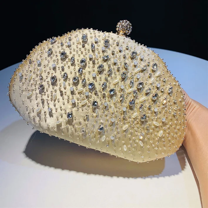 

2026 New Women Diamond Evening Bags Shell Shaped Evening Clutch Silk Mini Party Dinner Bags 3 Colors Drop Shipping