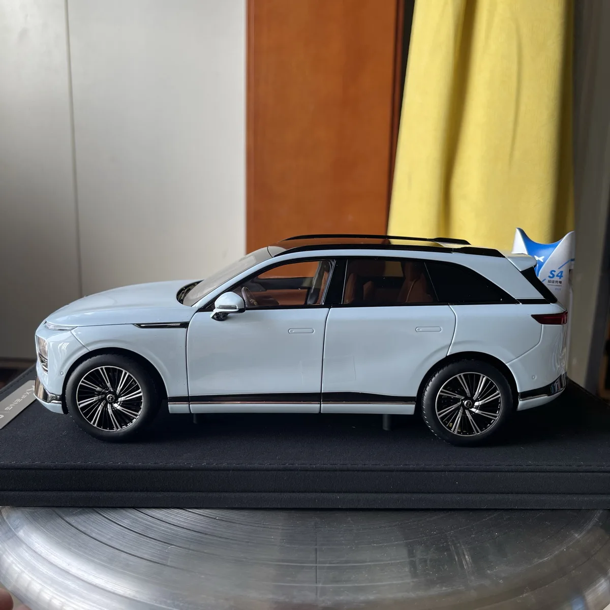 XPENG G9 Alloy Diecast، نموذج سيارة، Xiaopeng SU، مع نموذج كومة شحن، مجموعة، عرض، هدايا لعبة الرجل الصبي، أزرق، رمادي، 1: 18