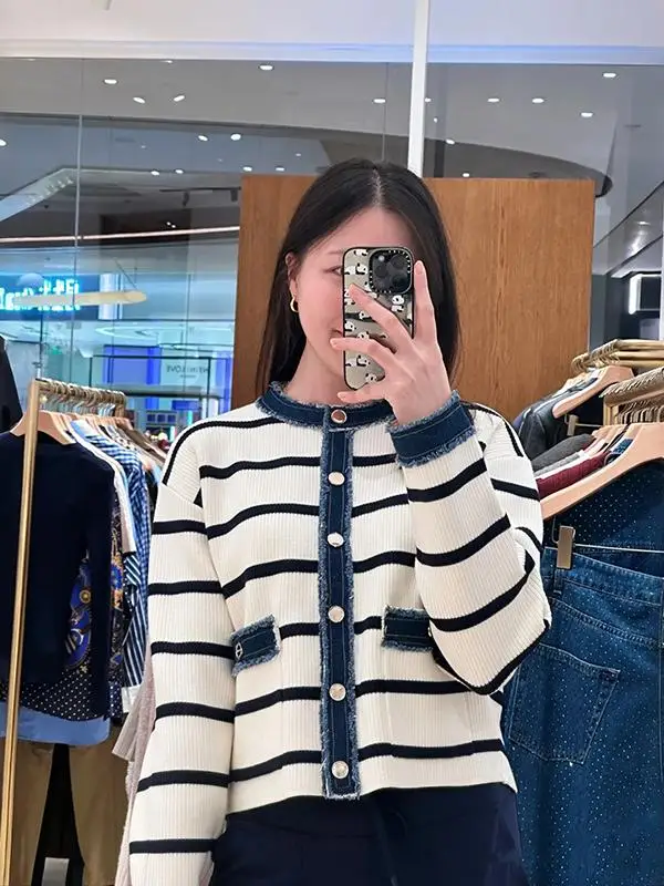 Early Spring Faion College Sle Knitted ort Jaet Color Blo round Ne Fur Trimmed Denim Outerwear Women's Knitwear