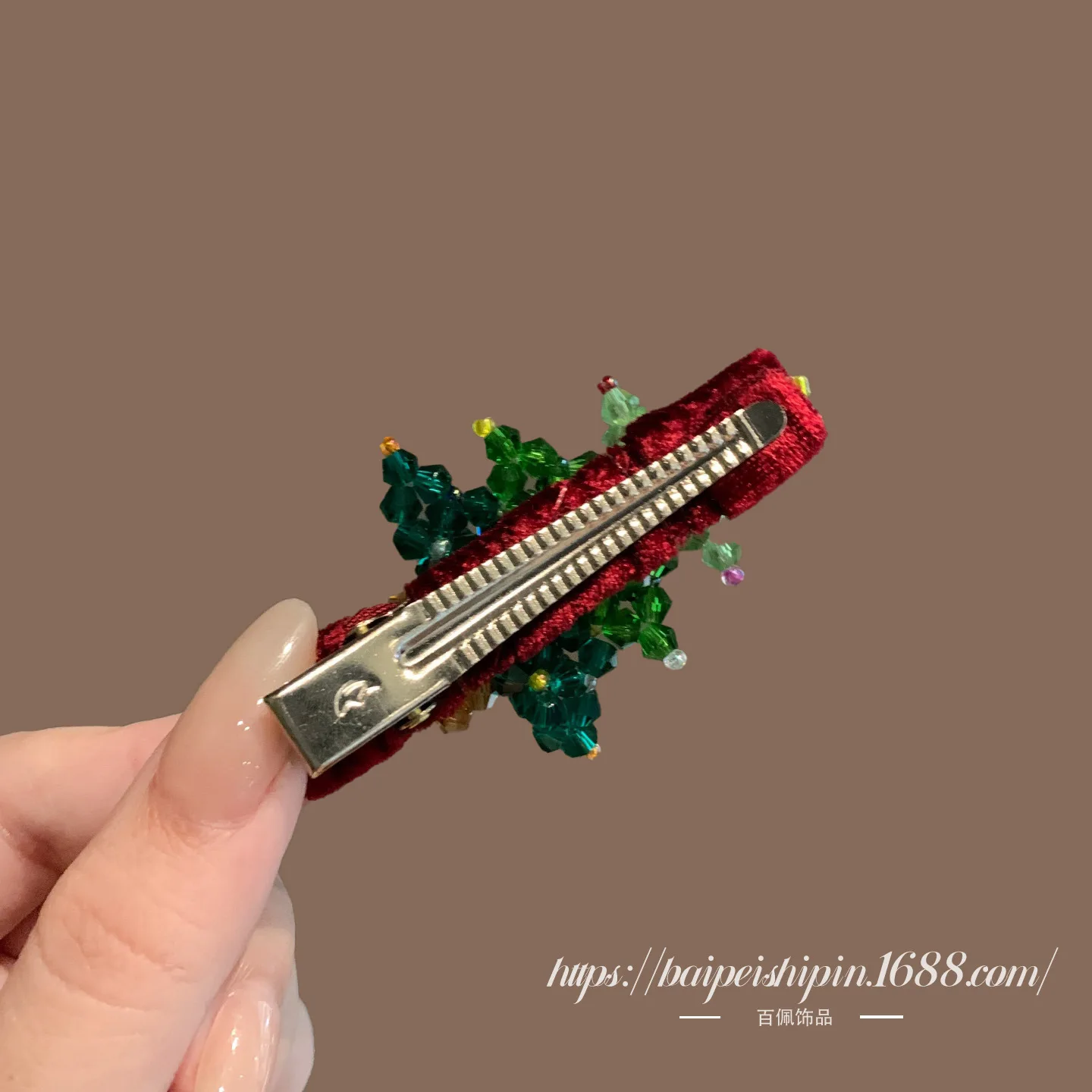 

1pc Cute Christmas Tree Rhinestone Hair Clip Handmade Beaded Holiday Hair Accessory for Women Party New Year Decoration