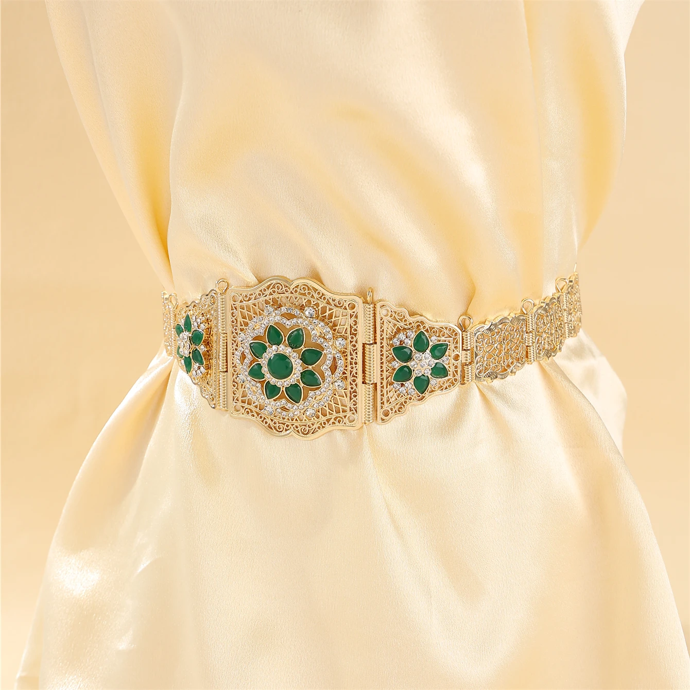 Moroccan Exquisite Belt Hollow Design Large Rhinestone Embellished Sunflower Shape Adjustable Length Bridal Dress Waist Chain