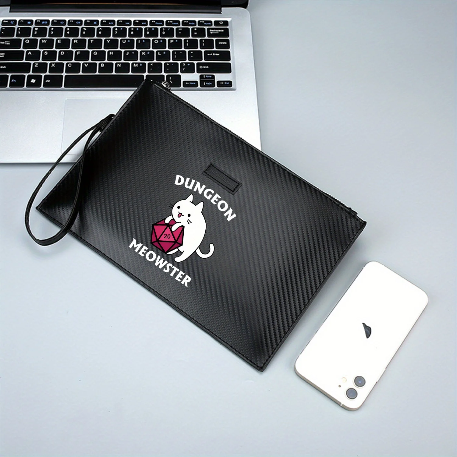 Cat holding D20. Dungeon,Meowster Elegant Printed PU Men's Handbag Fashionable and Practical for Everyday Carry