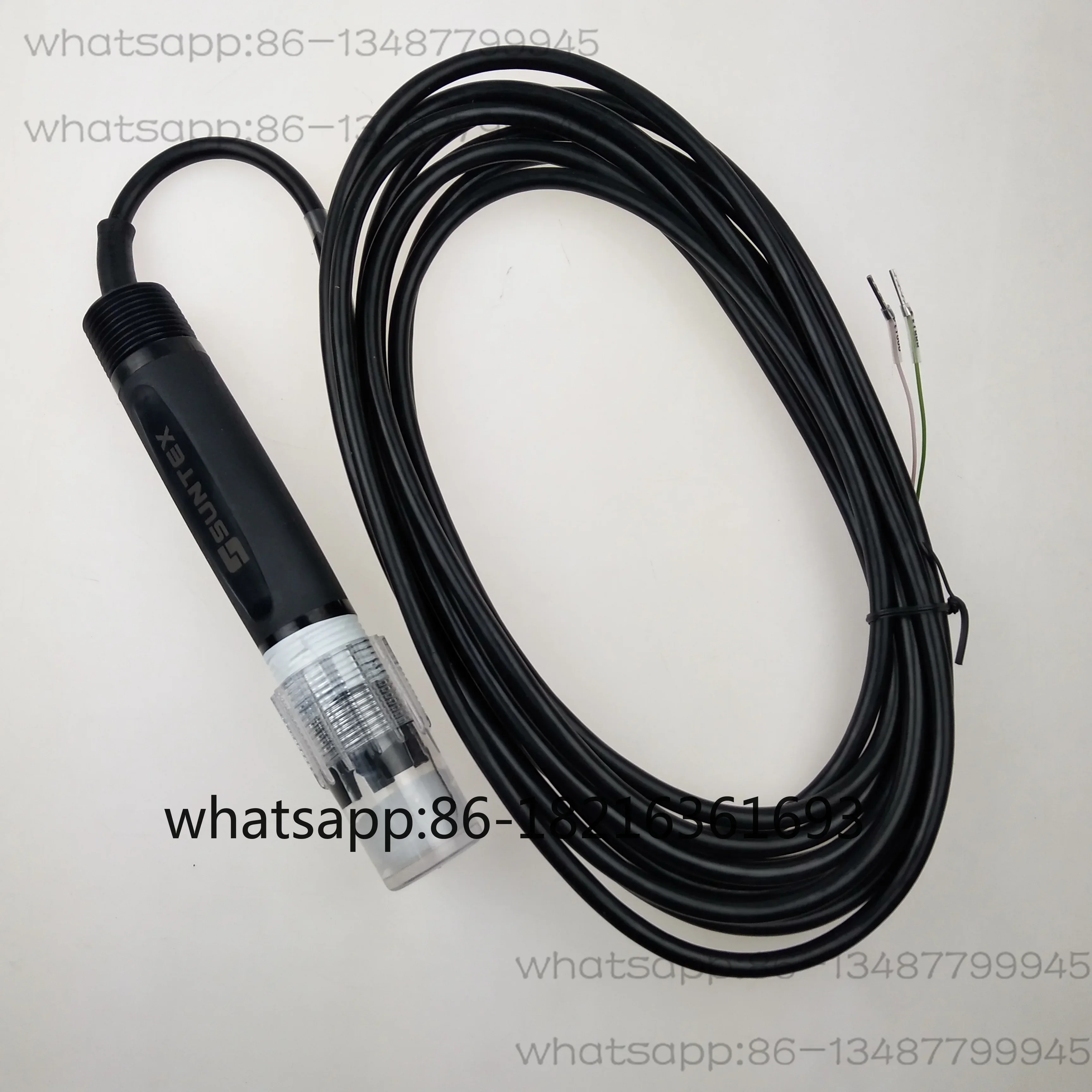 

8-PROCESS F- On-line fluoride ion electrode probe with IR-8310RS instrument.
