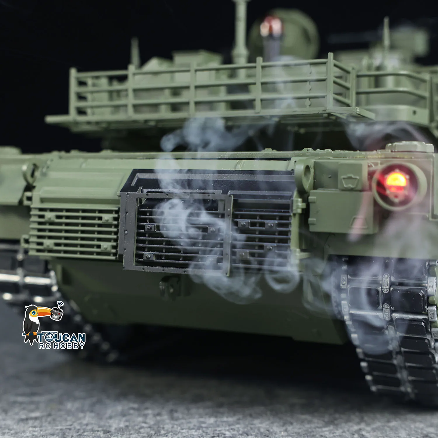 TOUCAN フルメタル 1/16 ラジコン戦車 エイブラムス M1A2 3918 360度回転 IRシステム バレルリフティング リコイル スモーキング FPVカメラ おもちゃ