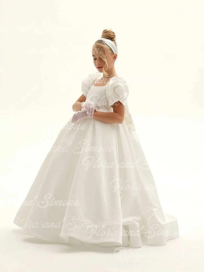 Maßgeschneidertes schulterfreies weißes Prinzessinnenkleid, Blumenmädchenkleid für Geburtstagsfeier, formelle Empfänge, Partys, Feiertagsfeier