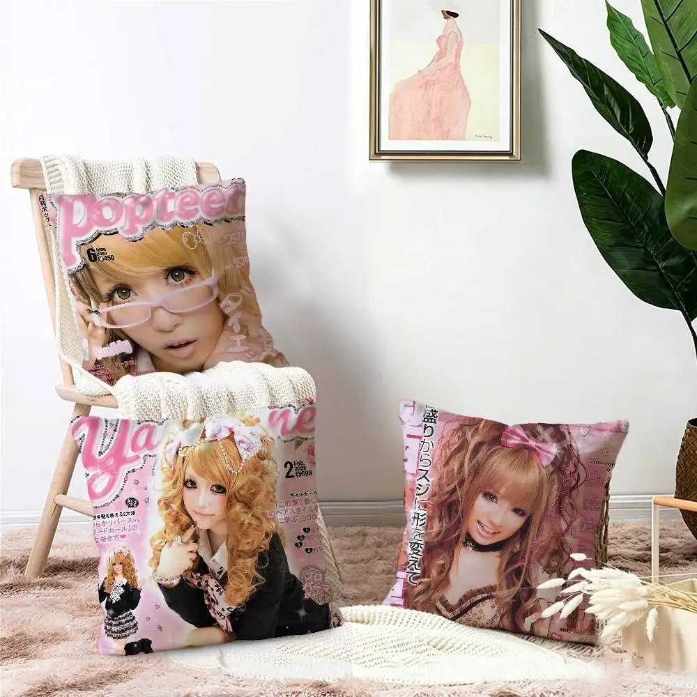 Artwork Gyaru Magazine Illustration Cushion Cover Car Throw Pillow Case For Sofa Car Christmas Gift 40x40cm 45x45cm