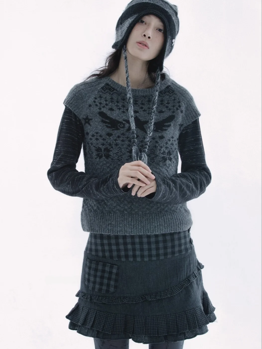 Conjunto de Colete de Tricô e Saia Xadrez para Outono/Inverno com Borda em Madeira, Estilo Flordado, Estilo Coreano par...
