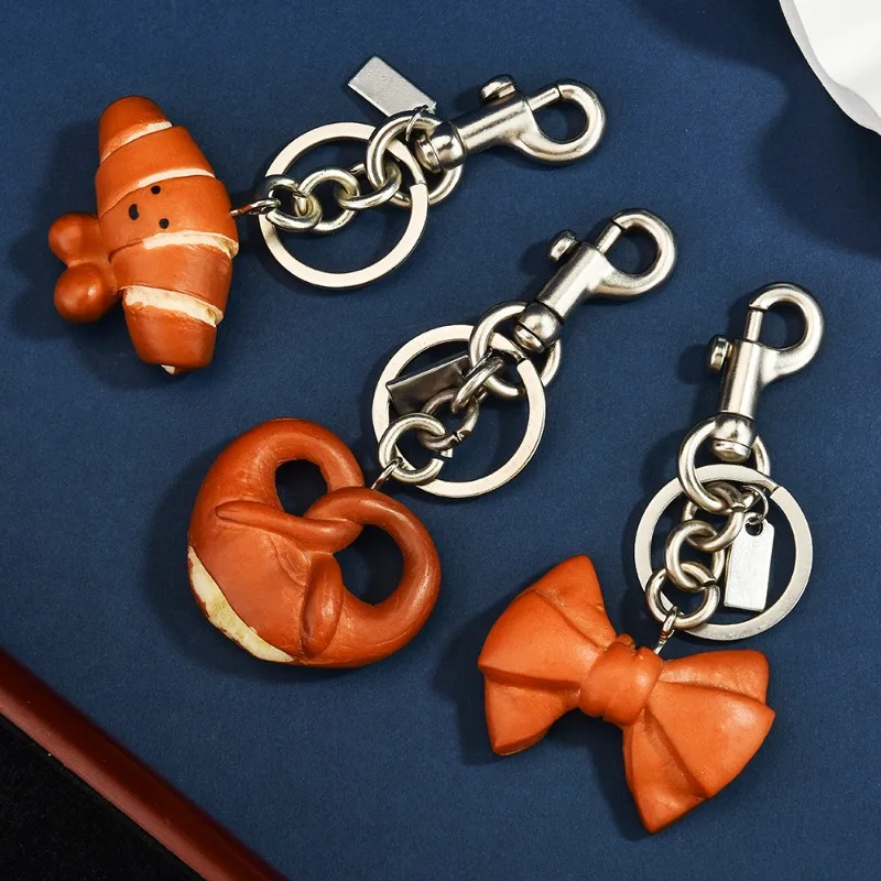 

Personalized trendy bags, keychains, heart-shaped bows, bread keychains, pendants, cookies, bags, pendants for women