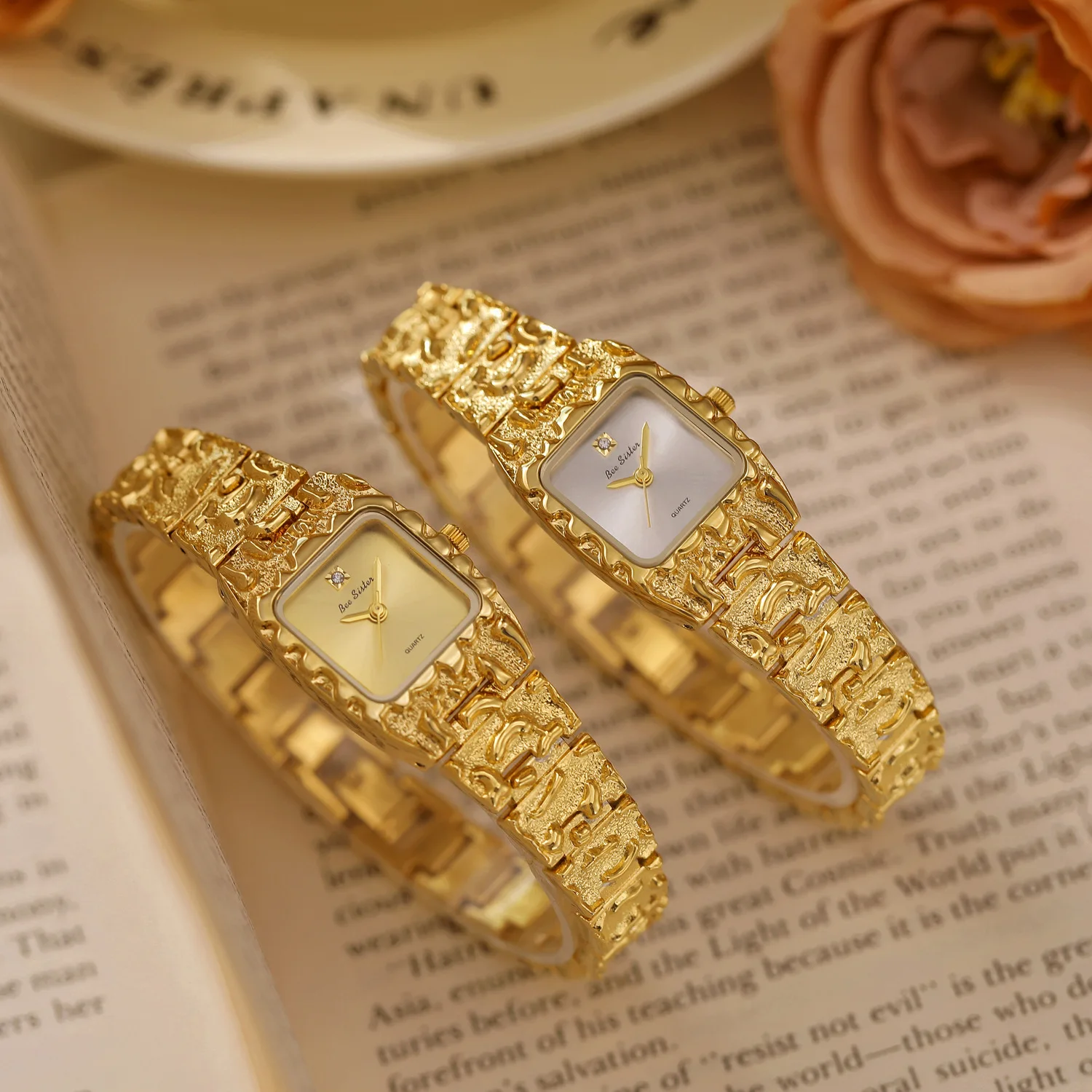 Retro Gold Lava Bracelet Watch with Square Rhinestone Pointer Quartz Watch for Women FA1907