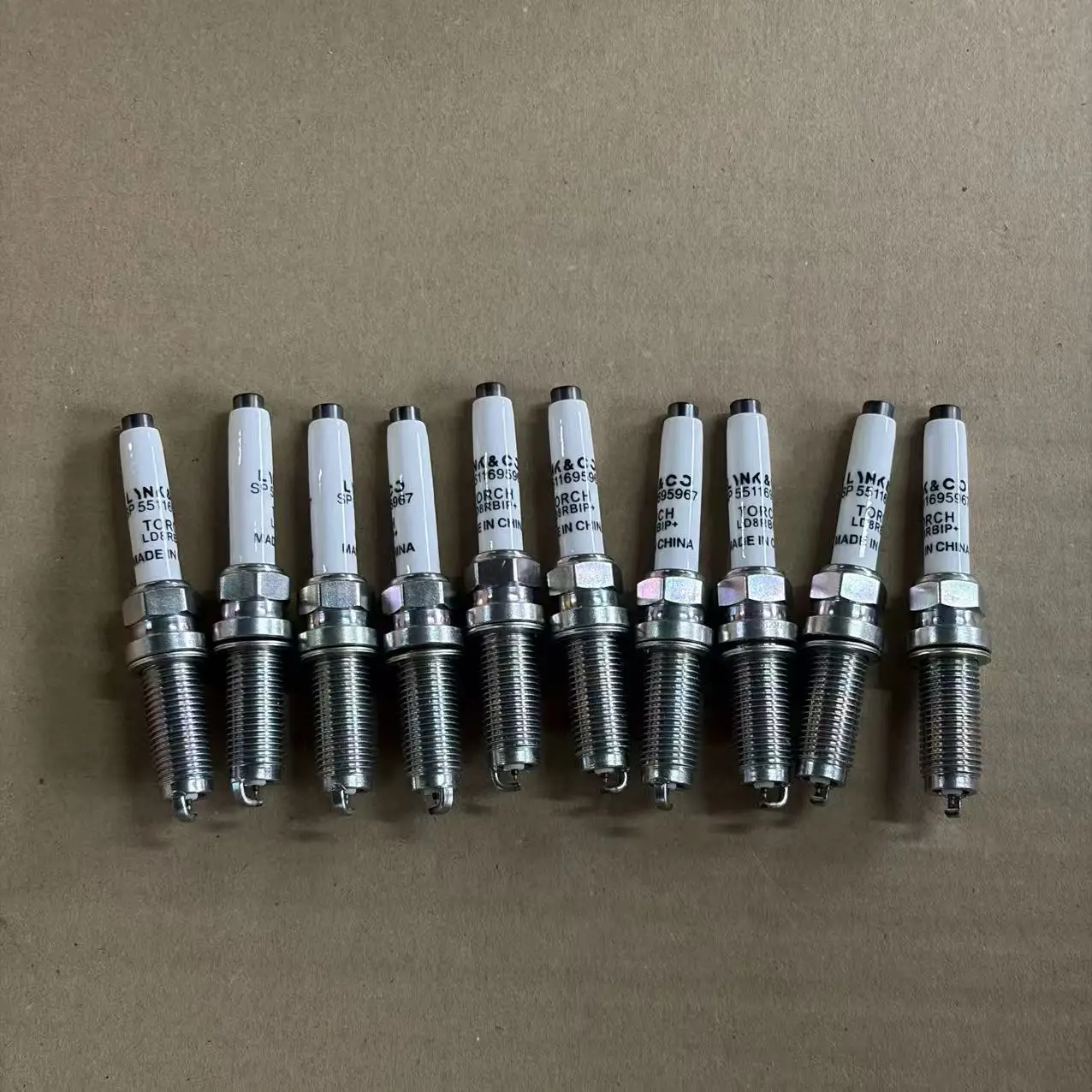 Applicable to Geely Atlas original spark plugs, suitable for Geely Boyue 5511695967