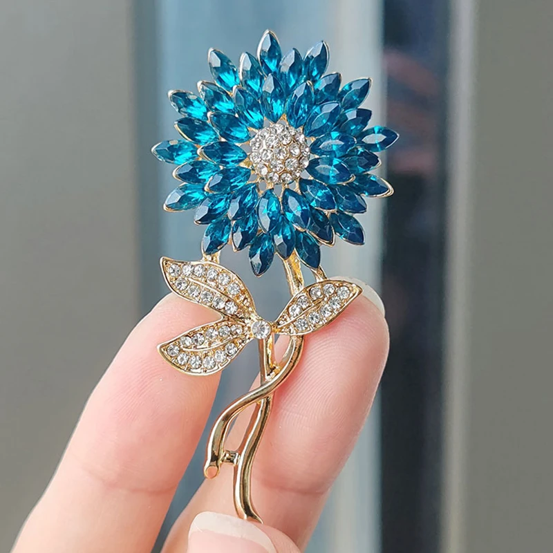 Exquisite Rhinestone Sunflower Brooches Trendy Delicate Elegant Clothing Suit Flower Brooch Pins For Women Girls Jewelry Gift