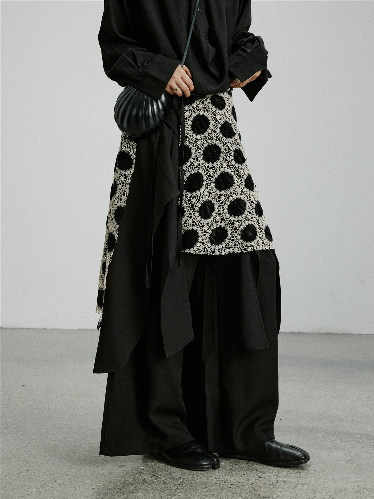 Sunyvonne Vintage Velvet Polka Dot Hook Flower Hollow out Half Skirt  Belted Apron Irregular Loose Fit mid Waist