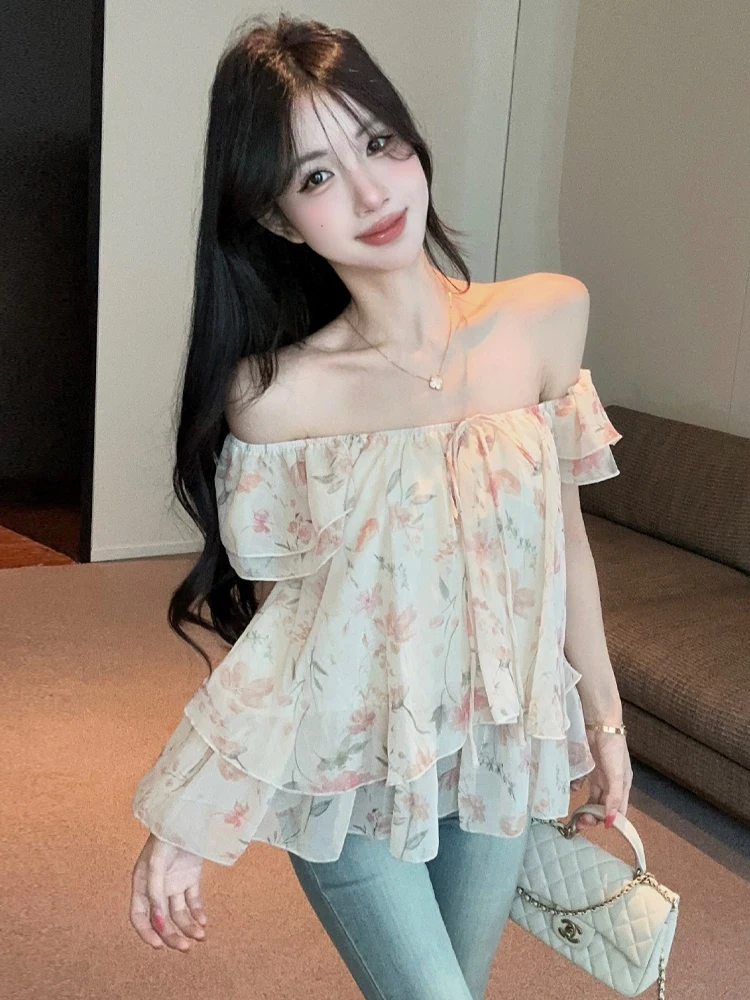 

Sweet Retro Gentle Floral Lace Trim Blouse Loose Shoulder Bared Fly Sleeve Shirt Pure Desire Youthful Versatile Top for Women