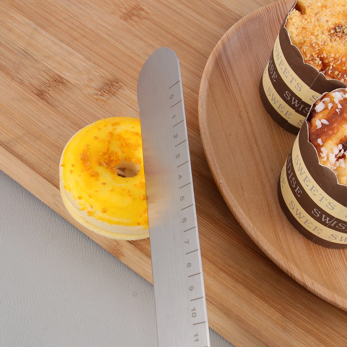 

Cake Scraper Butter Frosting Spreader Spatula for Cream Icing and Smoother Stainless Steel
