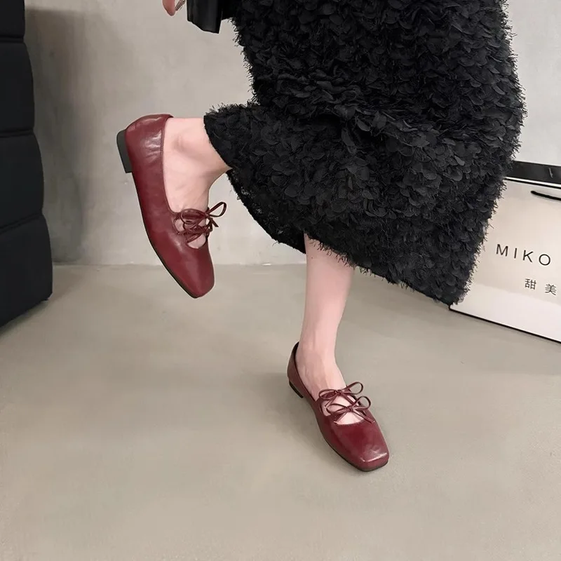 Zapatos plateados con lazo de punta cuadrada para mujer, zapatos de noche, informales, de fondo plano, versión coreana, otoño, primavera e invierno, nuevos