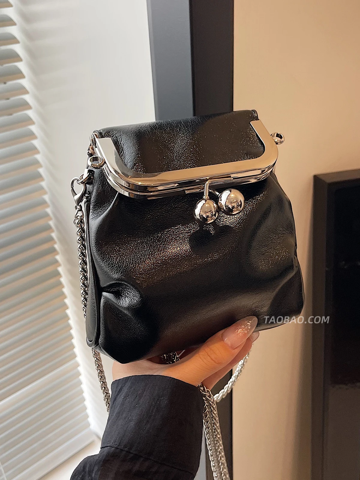 Advanced Texture Small Bag Feminine Temperament Chain Fashionable and Versatile Crossbody Mini Bag