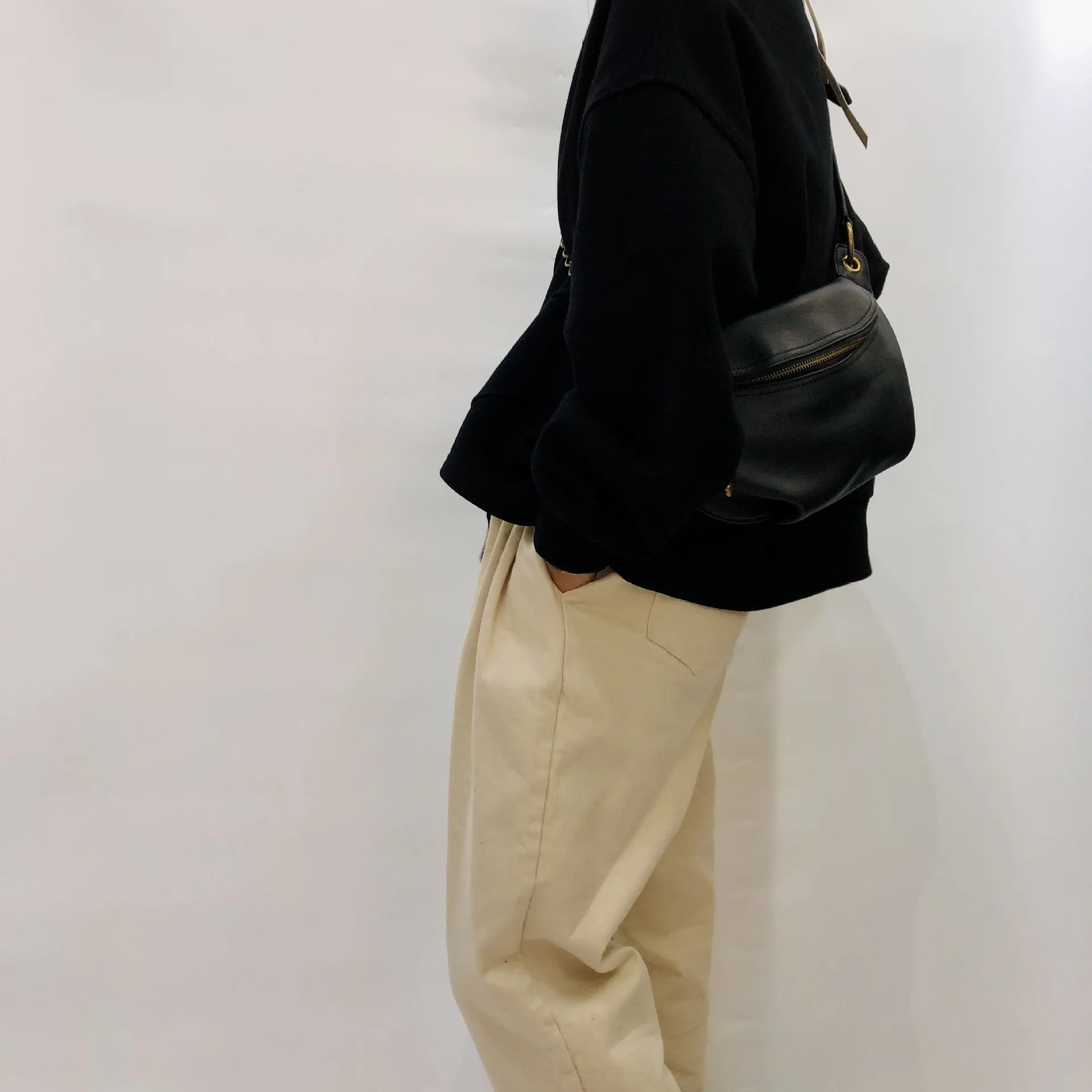 2026 Genuine Leather Handcrafted Top-grain Cowhide Chest Bag, Single-shoulder Crossbody Designer Luxury Bag