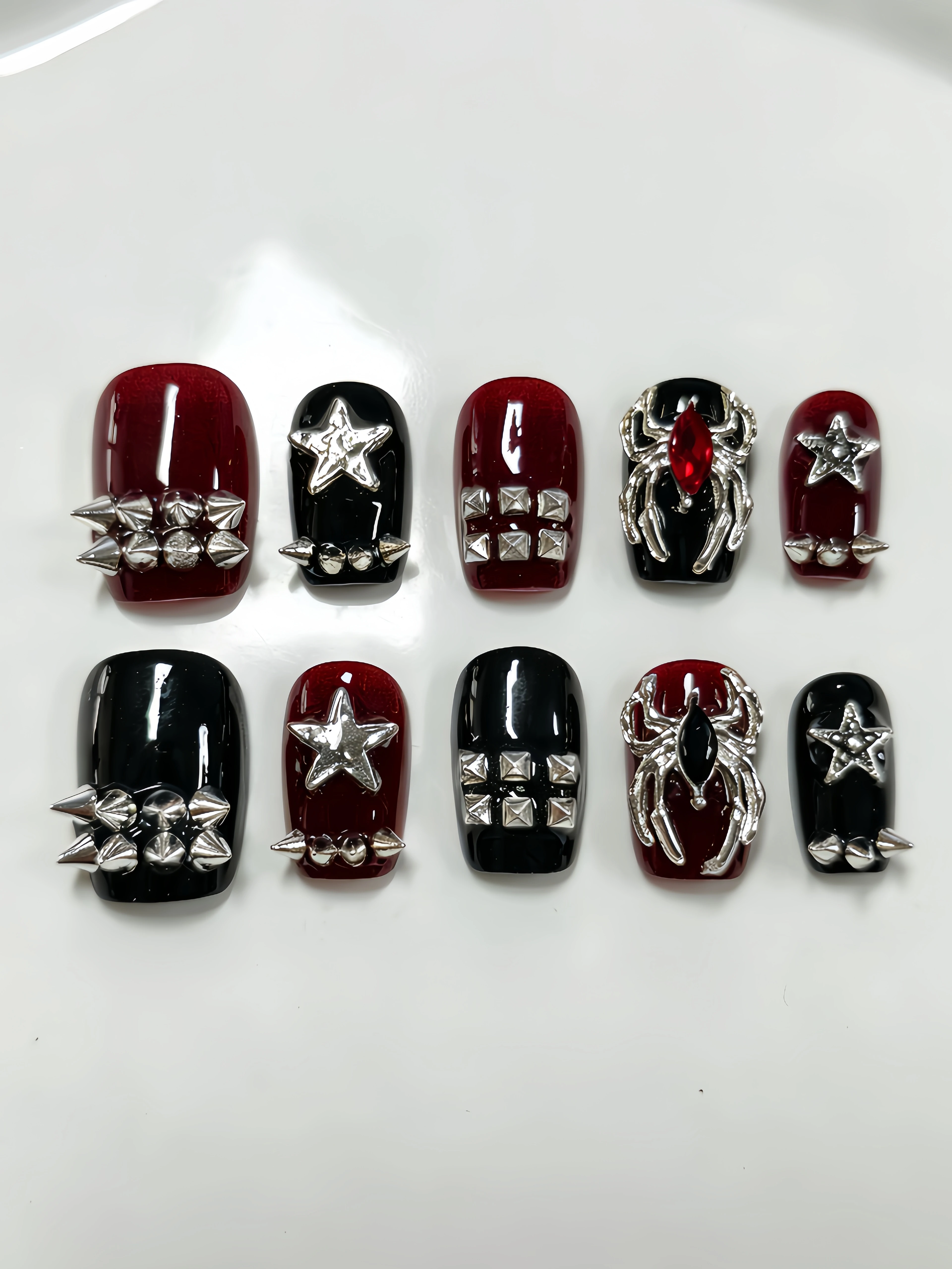 10 Short Black and Red Square-Shaped Press-On Nails, Paired with Star Spike Spider Minimalist Y2K Gothic Nail Stickers, Suitable for Students, Trendy Girls, Mature Women, Niche Personality Enthusiasts, Dark Style Grunge Punk Nail Stickers, Suitable for Daily Outings, Music Festivals, Dates, Street Photoshoots, Afternoon Tea, Bars, and Clubbing, Light Luxury Style Fake Nails, Includes One Jelly Glue and One Nail File - view 3