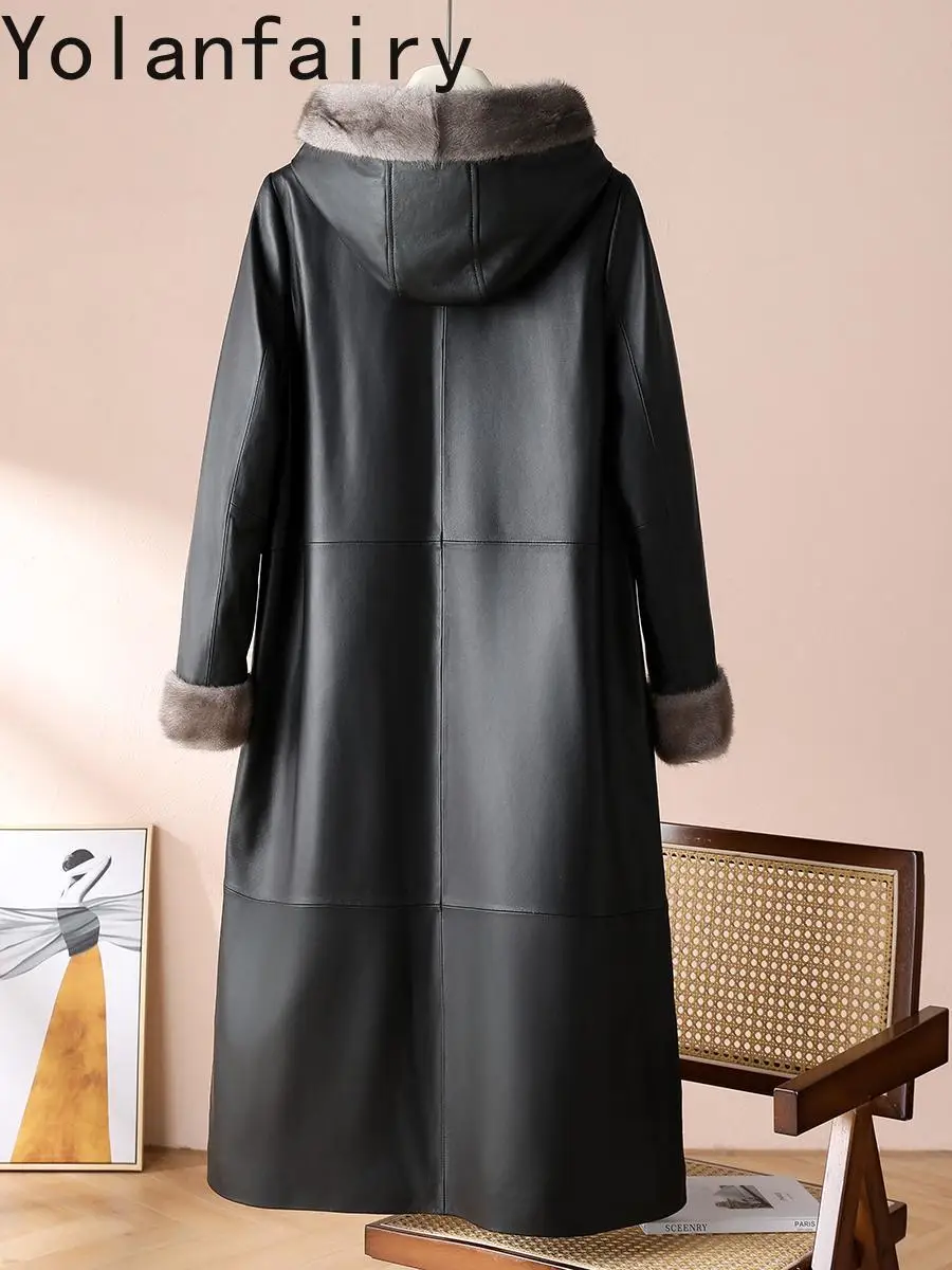 YOLANFAIRY 100% سترة جلدية أصلية للنساء 2025 معاطف شتوية طويلة بقلنسوة من جلد الغنم الحقيقي للنساء بياقة من فرو المنك #3