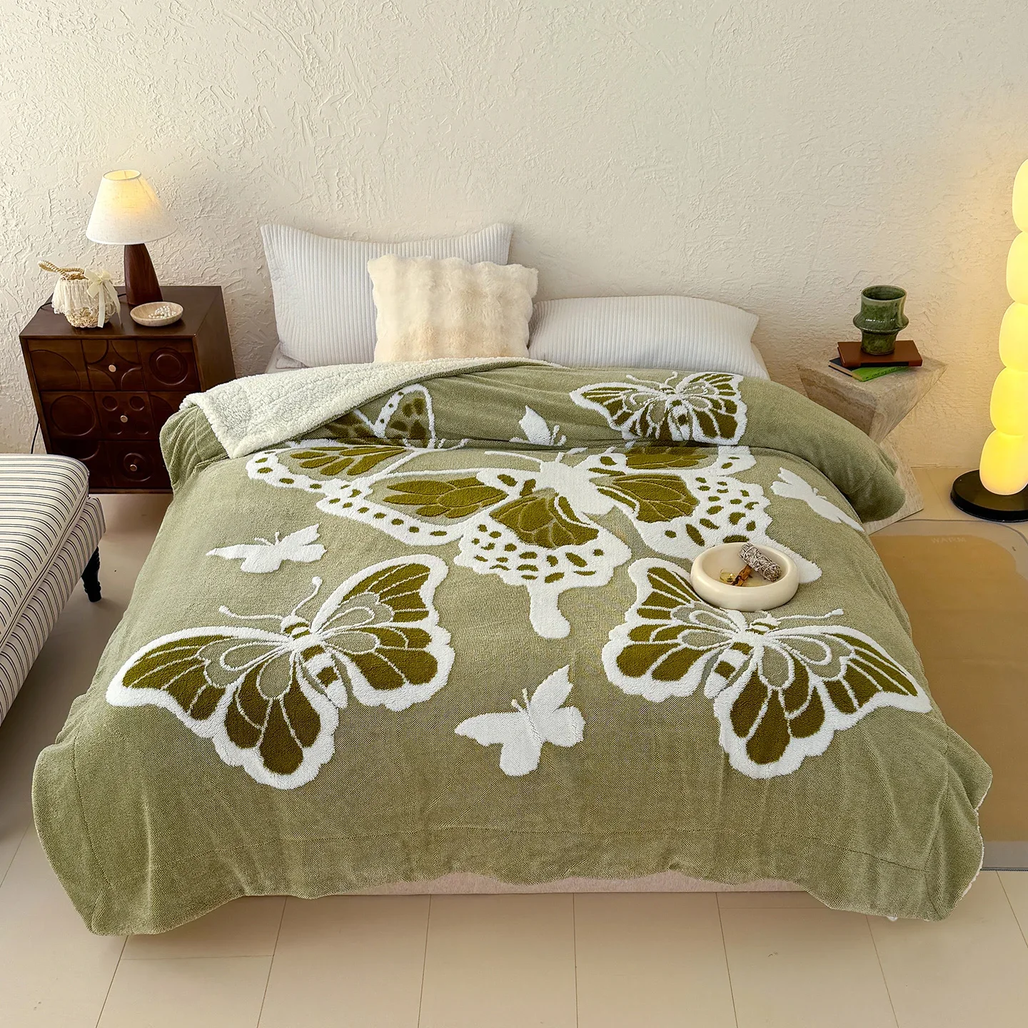 New 5D Butterfly Jacquard Taffeta Fleece Blanket Autumn Winter Warm Queen Size Double Bed Blanket Soft Plush Bedspread 200x230cm