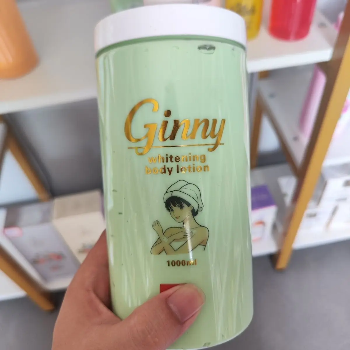 lotion-corporelle-Eclat-boostant-creme-nourrissante-et-Eclaircissante-serum-vitamine-b3-acide-kojique-beurre-corporel-reparateur-hydratation-longue-duree