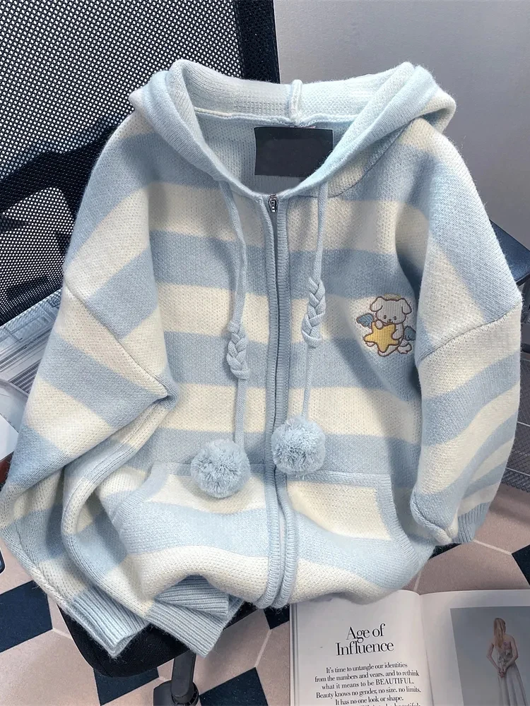 เสื้อคลุมคาร์ดิแกนลายการ์ตูน Zoki แบบมีฮู้ดสำหรับผู้หญิง ทรงหลวม น่ารัก แขนยาว เสื้อถักนิตติ้งสไตล์หวานๆ แนว Preppy สำหรับผู้หญิง สไตล์ Kawaii วินเทจ