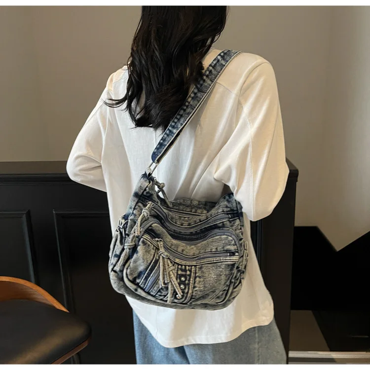 Casual Solid Color Shoulder Bag Featuring Quilted Denim Texture and Tassel Detail Lightweight Zipper for Commute Organizer сумка